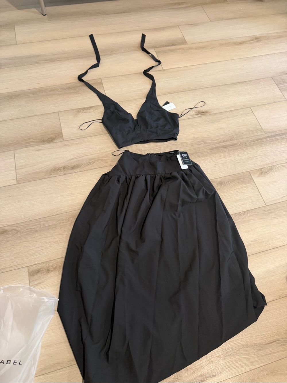 NWT JLUXLABEL BLACK HAVEN SKIRT SET - SIZE SMALL - perfect condition! - Picture 3 of 4